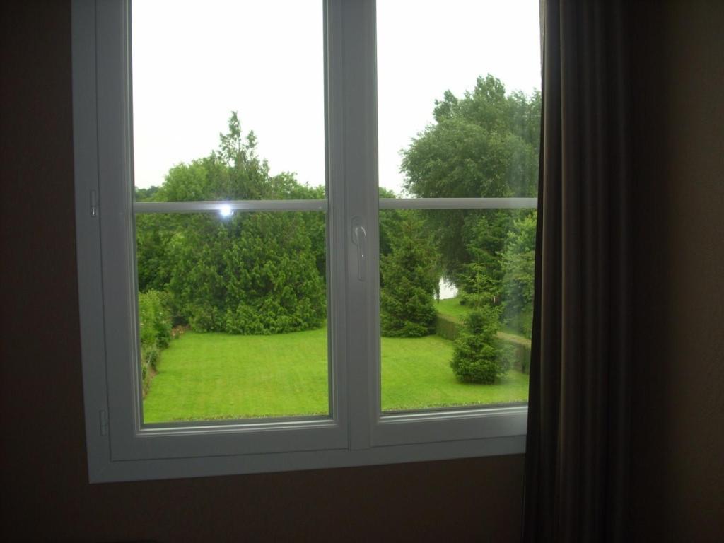 Auberge Du Vieux Chateau Saint-Sauveur-le-Vicomte Екстериор снимка